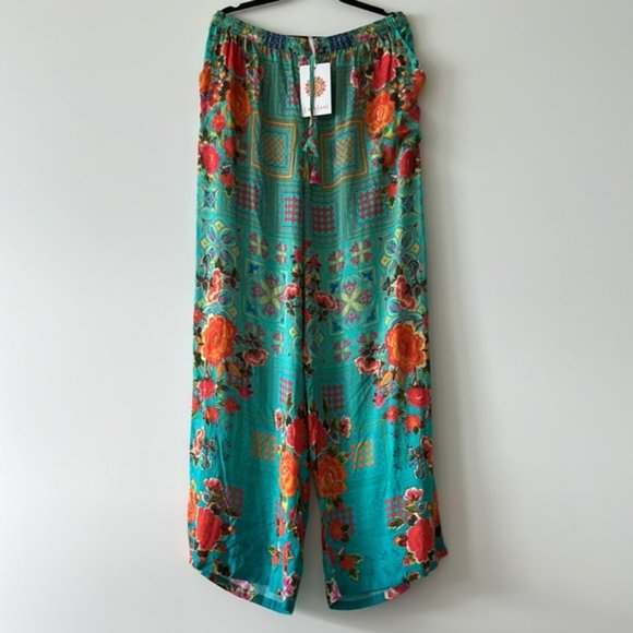 LULA SOUL Aqua Turquoise Capri Wide Leg Pants - Picture 13 of 16